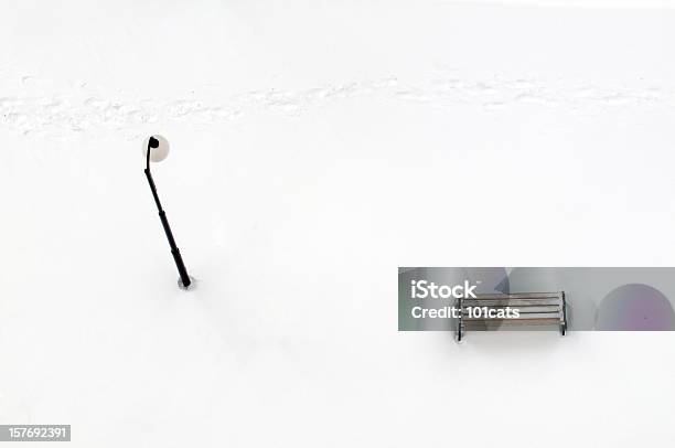 Banco Vazio - Fotografias de stock e mais imagens de A nevar - A nevar, Ao Ar Livre, Banco - Assento