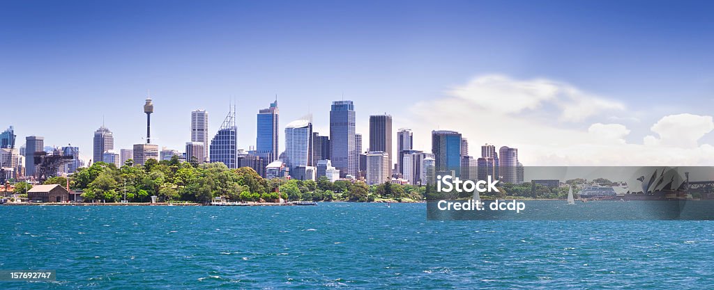 Piękne Sydney Harbour i z widokiem na panoramę miasta - Zbiór zdjęć royalty-free (Australia)