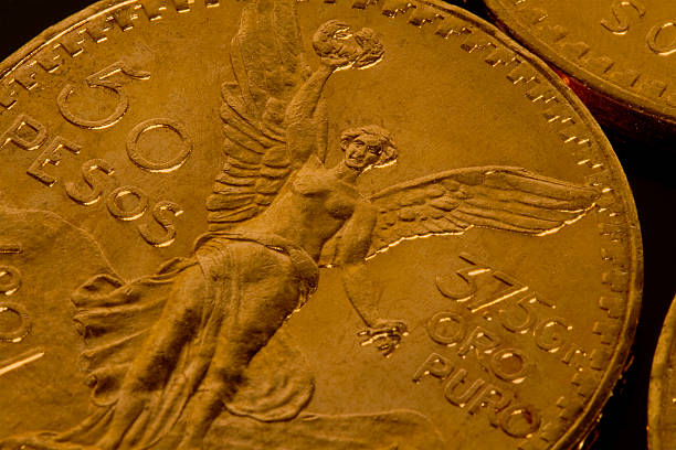 istock Gold Coin Extreme Close Up 157693212