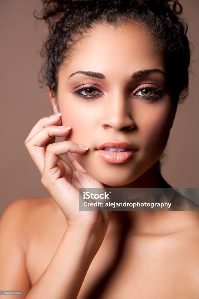 Atraente Beleza natural Retrato de uma mulher Étnica - Royalty-free Adulação Foto de stock