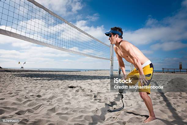 Protésico Voleibol Foto de stock y más banco de imágenes de Playa - Playa, Volear, Hombres