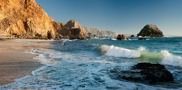 sonnenuntergang paradies-strand - point reyes national seashore northern california beach california stock-fotos und bilder