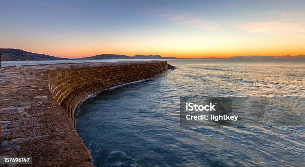 Photo libre de droit de The Cobb banque d'images et plus d'images libres de droit de Lyme Regis - Lyme Regis, The Cobb, Hiver