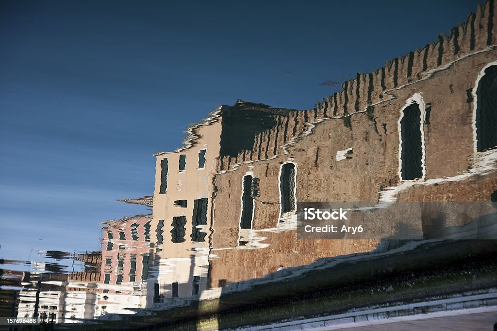 Il mondo girato sottosopra, acqua riflessione di Venezia, Italia - Foto stock royalty-free di Acqua