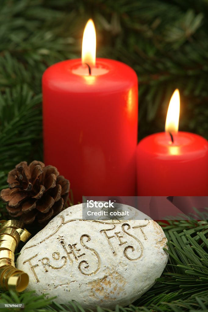 Rouge de Noël voeux de Noël avec des bougies allemand - Photo de Arbre libre de droits