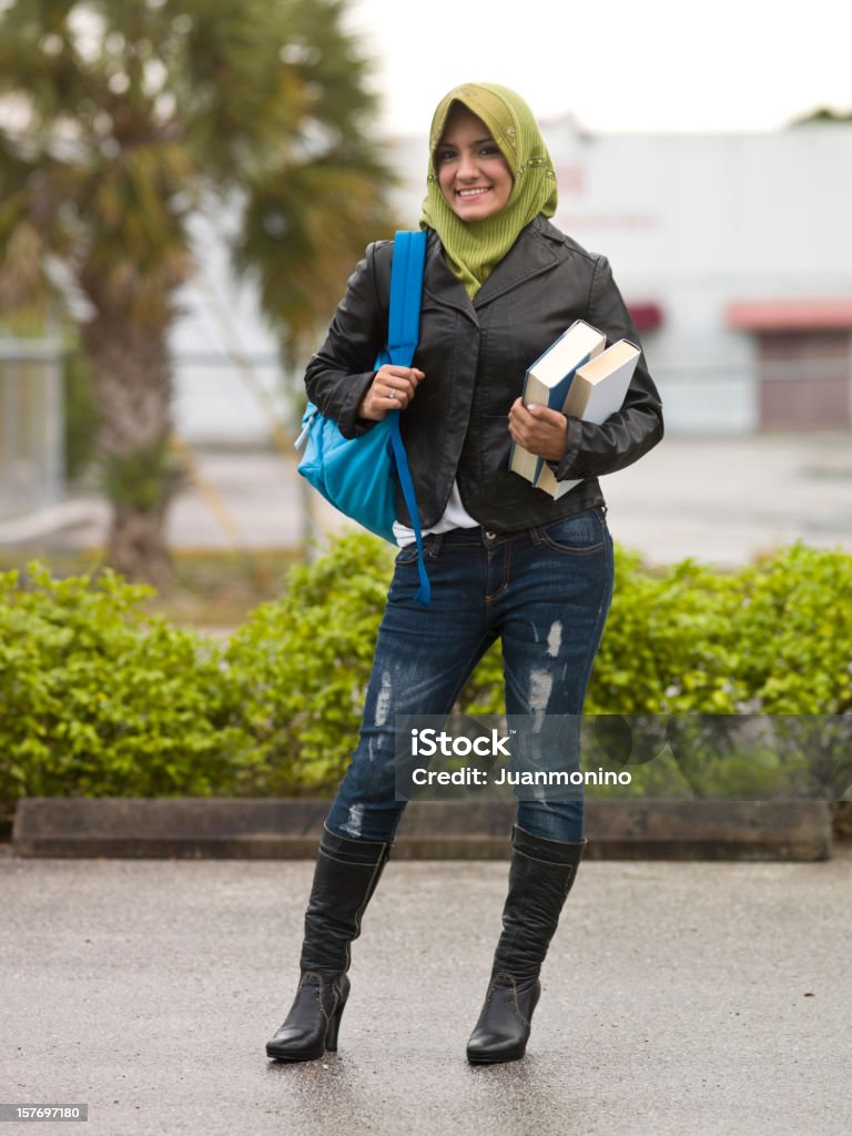 イスラム女子大学生 - 学生のロイヤリティフリーストックフォト