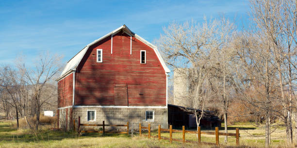 istock Barn at Pella Crossing Hygiene Colorado 157700114
