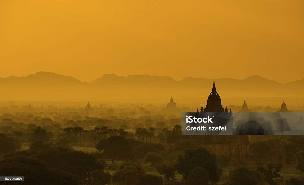 Alba di Bagan - Foto stock royalty-free di Alba - Crepuscolo