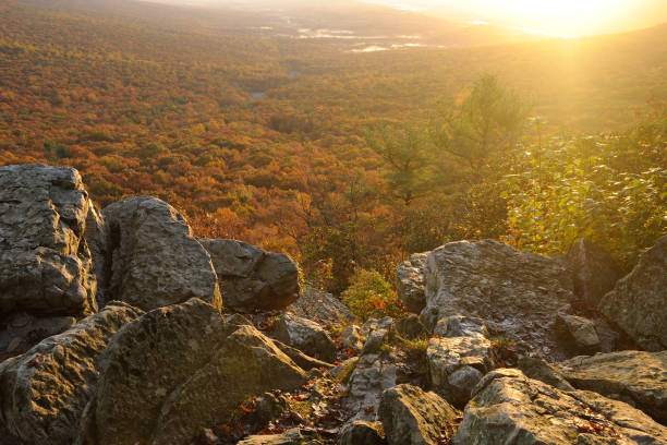 istock Hawk Mountain Sanctuary at Sunrise 157718238