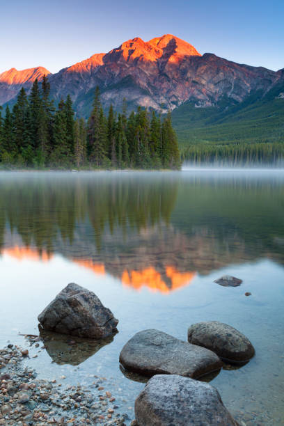 istock Misty Sunrise at Pyramid Lake 157718426