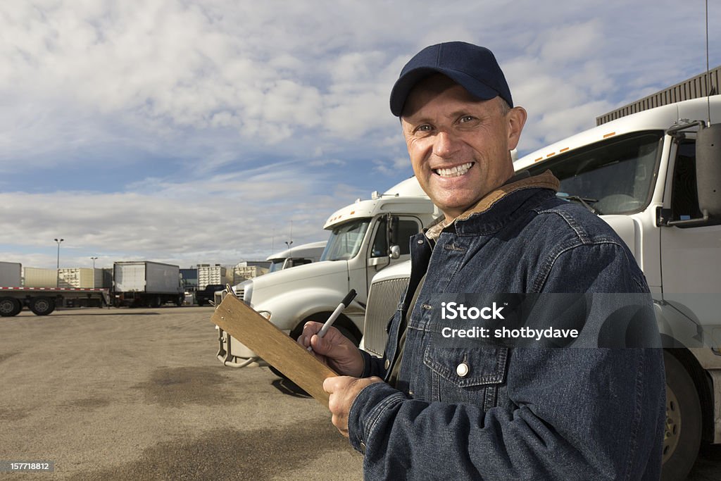 LKW-Fahrer und Warehouse - Lizenzfrei Abschicken Stock-Foto