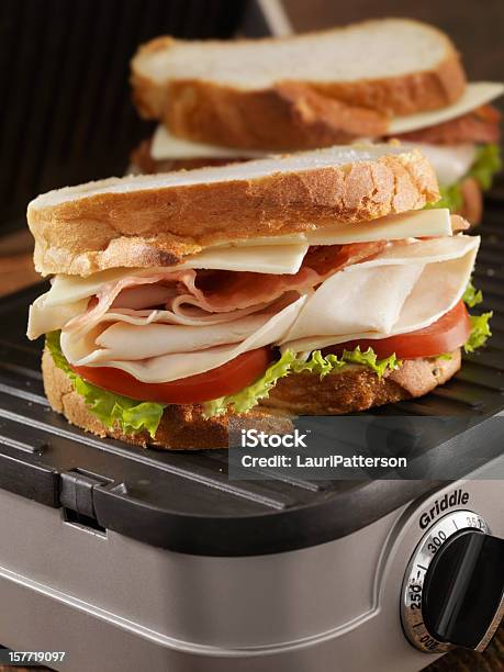 하띤 클럽 Panini 샌드위치-음식에 대한 스톡 사진 및 기타 이미지 - 샌드위치-음식, 칠면조-흰 살코기, 0명