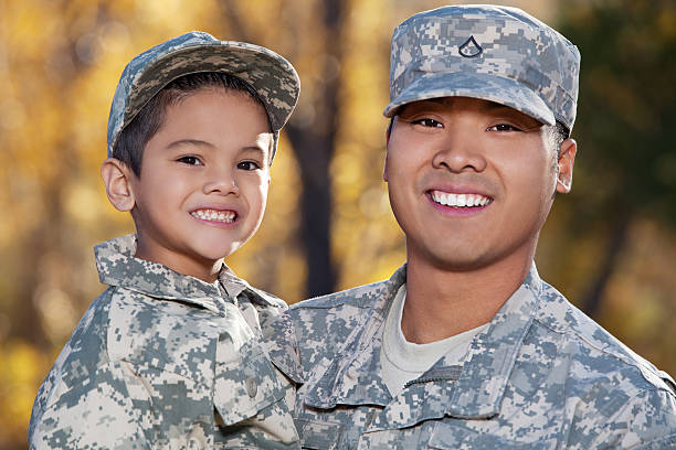 istock American Soldier & Son Portrait 157719150