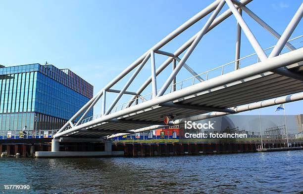 Blick Vom Tourist Boot Über Den Kanal In Amsterdam Stockfoto und mehr Bilder von Amsterdam - Amsterdam, Architektur, Auf dem Wasser treiben