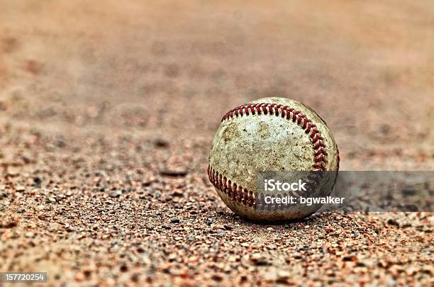 De Beisebol - Fotografias de stock e mais imagens de Basebol - Basebol, Bola de Basebol, Competição desportiva juvenil