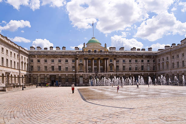 somerset house - somerset house london england fountain water stock-fotos und bilder