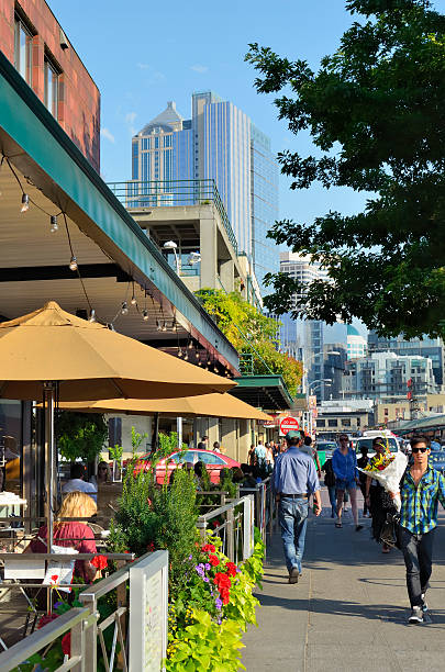 パイクプレイスマーケット、シアトル - pike place market market seattle tourist ストックフォトと画像