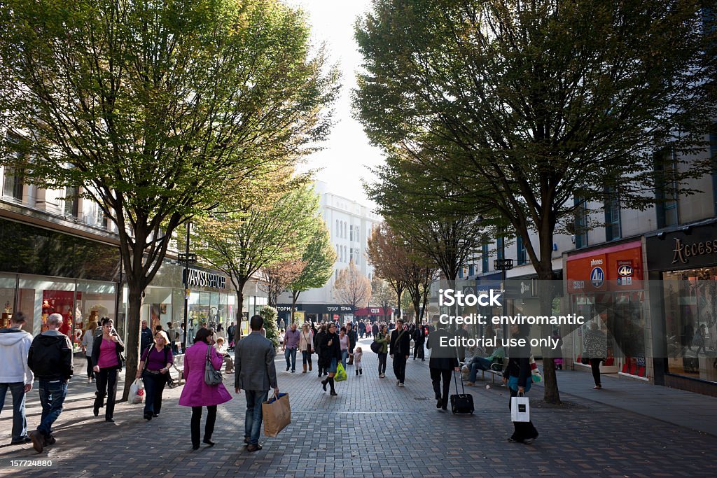 Compras em Nottingham city centre. - Foto de stock de Fazer Compras royalty-free