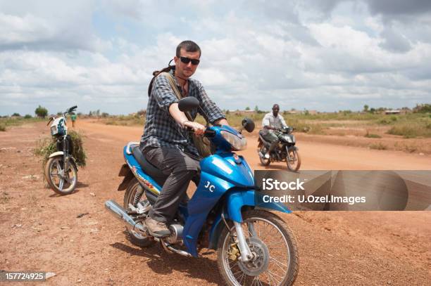 Verkehr In Tanghin Stockfoto und mehr Bilder von Afrika - Afrika, Afrikanische Kultur, Burkina Faso