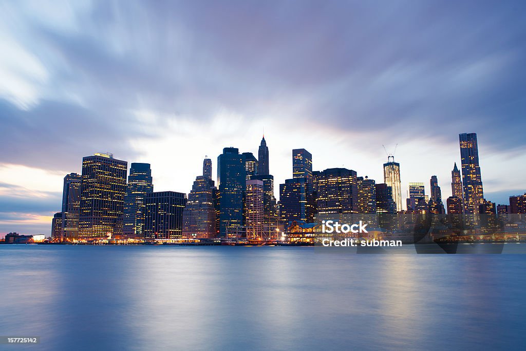 Der Innenstadt von Manhattan bei Sonnenuntergang - Lizenzfrei Abenddämmerung Stock-Foto