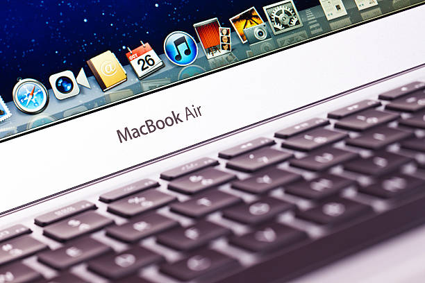 apple macbook air 랩탑형 - apple macintosh laptop computer isolated 뉴스 사진 이미지