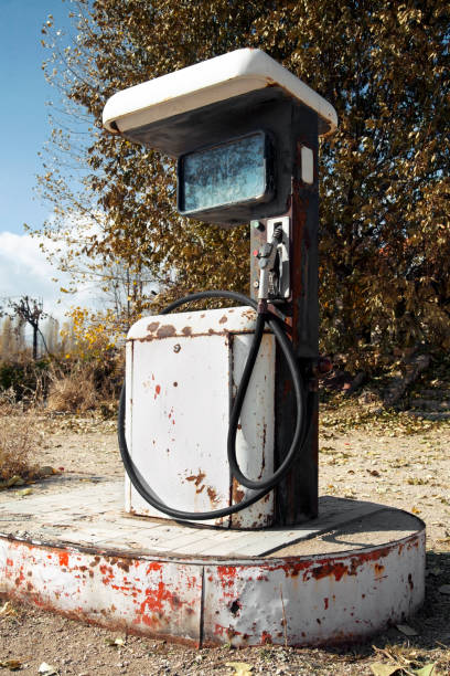 istock An old gas station pump 157727021