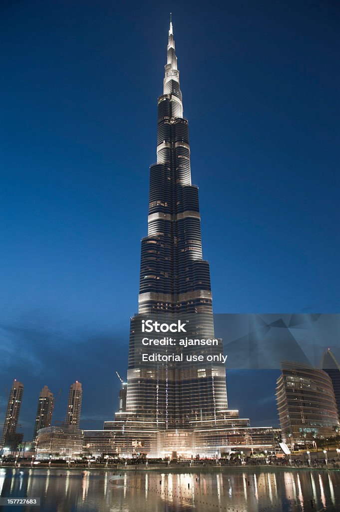 Burj Khalifa en Dubai - Foto de stock de Acera libre de derechos