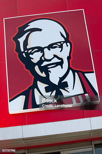 Kfc Logótipo - Fotografias de stock e mais imagens de Alimentação Não-saudável - Alimentação Não-saudável, Ao Ar Livre, Comida