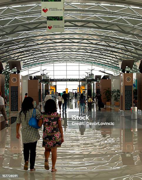 Espera Lodge - Fotografias de stock e mais imagens de Aeroporto - Aeroporto, Arquitetura, Culturas