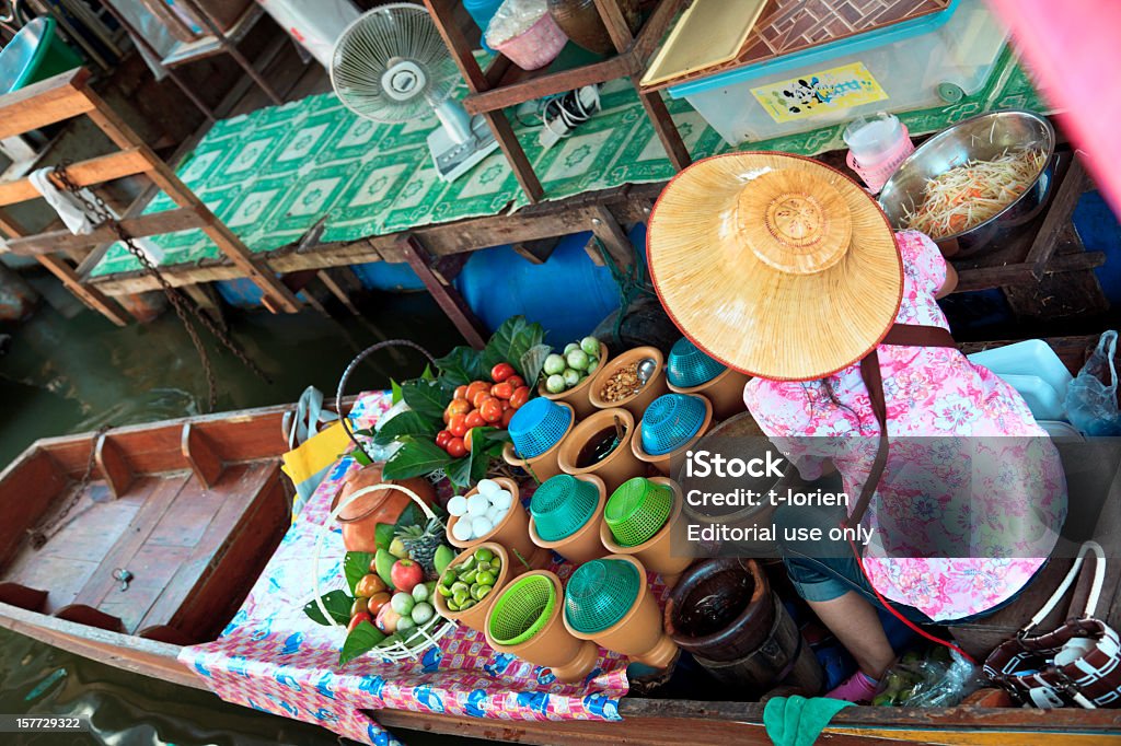 Mercado flutuante -Bangkok - Foto de stock de Adulto royalty-free