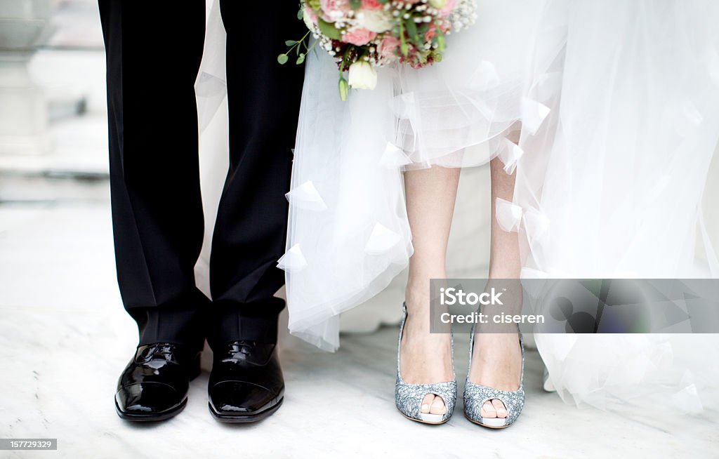 결혼했나요 커플입니다 - 로열티 프리 신발 스톡 사진