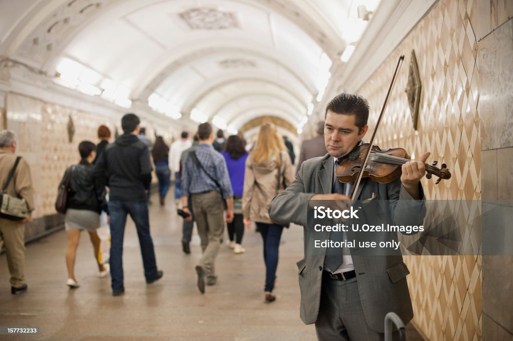 Musicista ambulante, Mosca - Foto stock royalty-free di Adulto