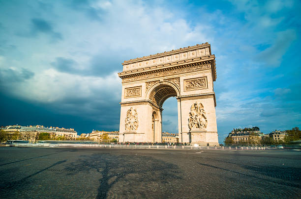 triumphal arch, paris - triumfbågen paris bildbanksfoton och bilder