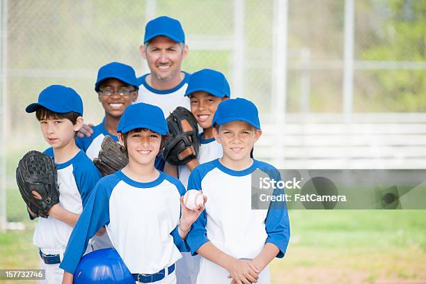 리틀 리그 유소년 야구 및 소프트볼 리그에 대한 스톡 사진 및 기타 이미지 - 유소년 야구 및 소프트볼 리그, 코치, 야구