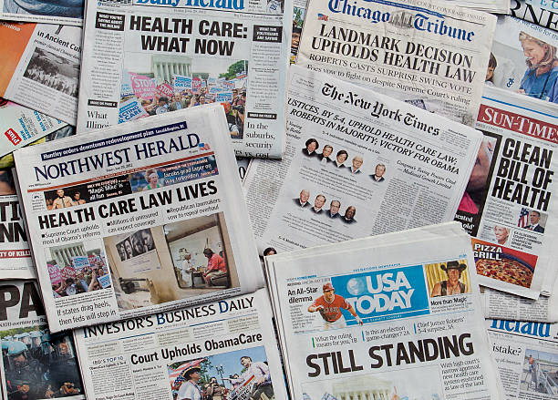 obamacare resta titolo collage orizz - daily newspaper foto e immagini stock