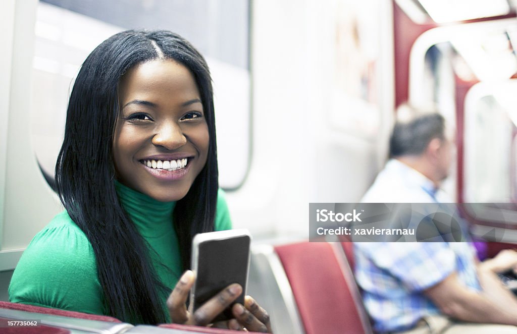 Szczęśliwy w pociągu - Zbiór zdjęć royalty-free (16-17 lat)