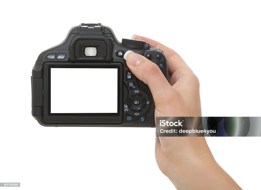 Donna mano Holding telecamera con schermo bianco isolato - Foto stock royalty-free di Macchina fotografica