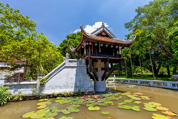 jeden filar pagoda, hanoi, wietnam - pagoda zdjęcia i obrazy z banku zdjęć