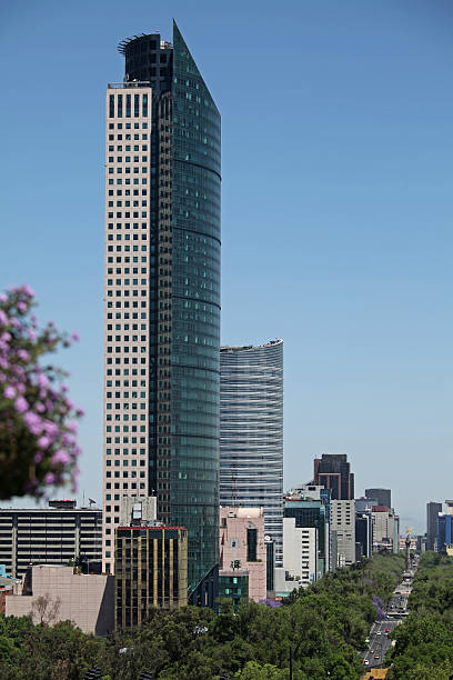 istock Paseo de la Reforma and Torre Mayor 157736555