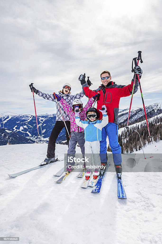 Happy-Familie Skifahrer auf der obersten (ski-resort) - Lizenzfrei Familie Stock-Foto