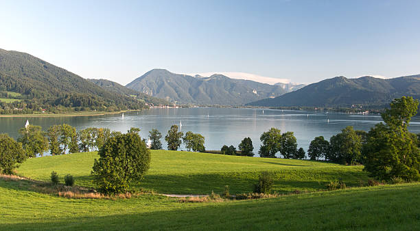 테게른 호수 - tegernsee lake tegernsee lake mountain 뉴스 사진 이미지