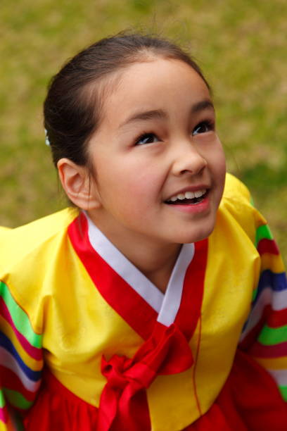istock Girl in Hanbok 157739404