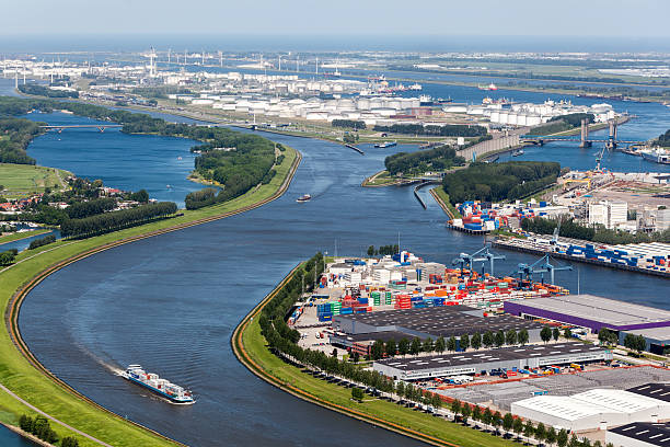 aerial view of the europoort - rotterdam stockfoto's en -beelden