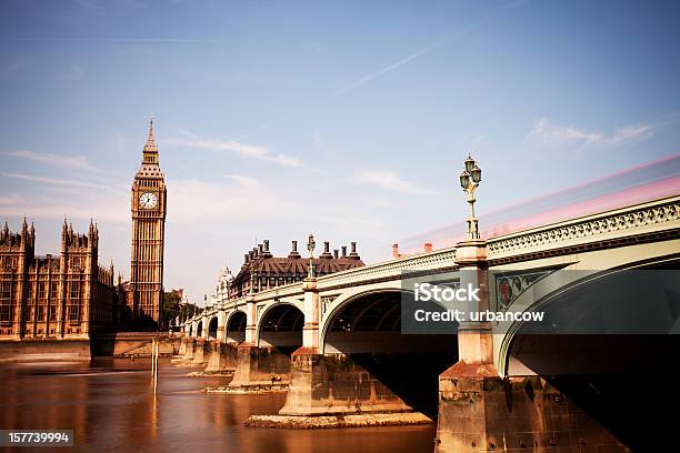 Południe Westminster Bridge Big Ben - zdjęcia stockowe i więcej obrazów Anglia - Anglia, Autobus, Autobus dwupoziomowy