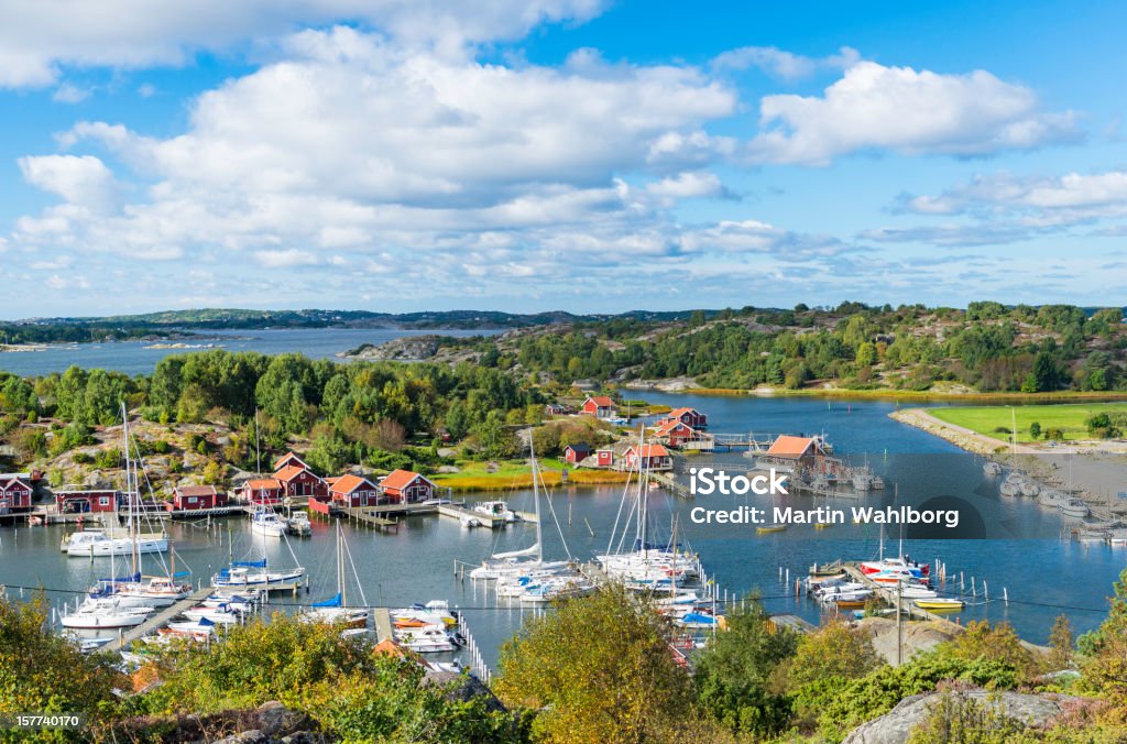 Sielanka Szwedzka marina - Zbiór zdjęć royalty-free (Archipelag)