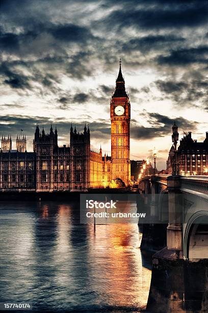 Foto de Ponte De Westminster Big Ben À Noite e mais fotos de stock de Governo - Governo, Reino Unido, Londres - Inglaterra