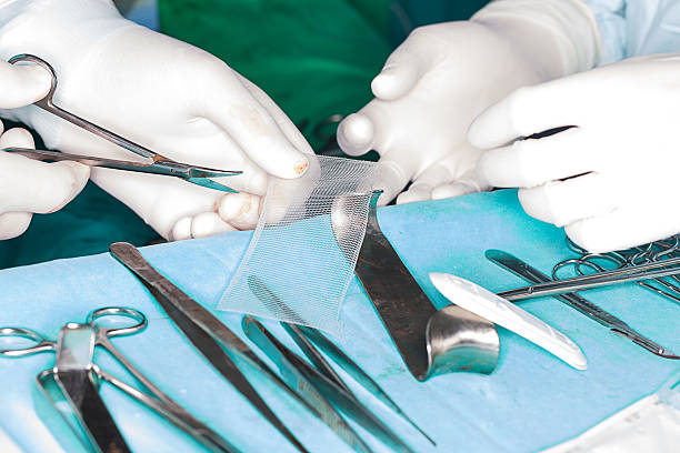 mallas de hernia - medical supplies scalpel surgery equipment fotografías e imágenes de stock