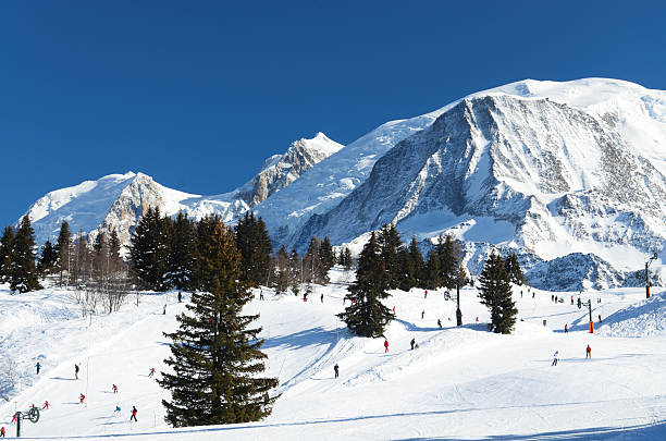 Complejo turístico de esquí de Chamonix - foto de stock