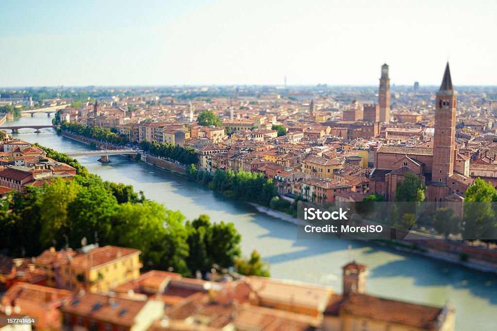 Cidade de Verona, Itália - Foto de stock de Campanário - Torre royalty-free