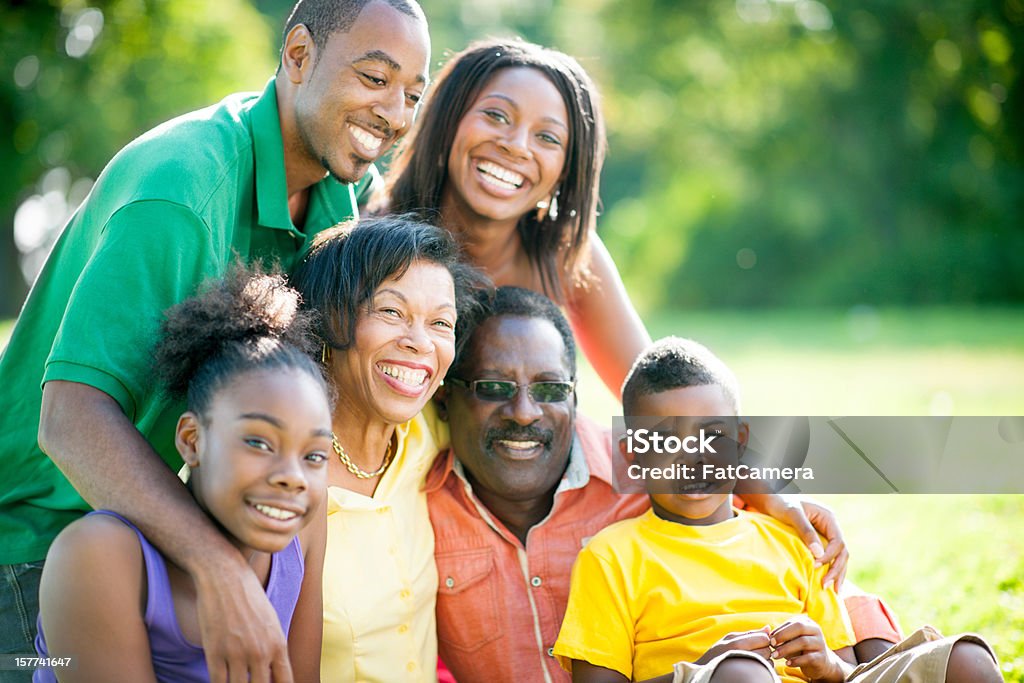 Famiglia felice - Foto stock royalty-free di 6-7 anni